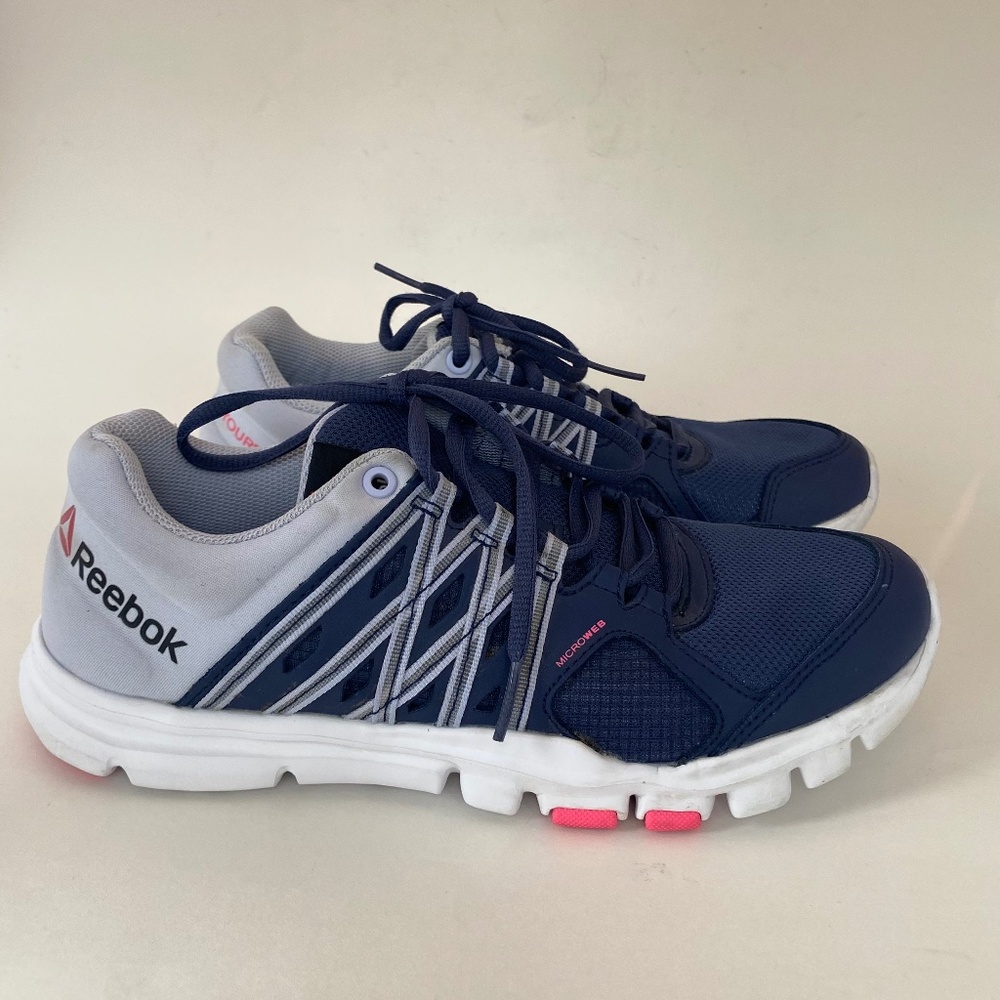Reebok Athletic Sneaker Shoes - size 7.5